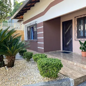  Quarto em Acomodações Particulares Paisagem